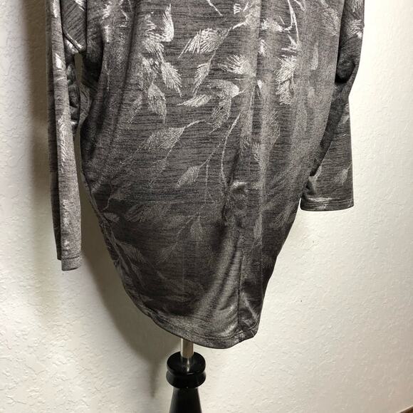 WHBM silver metallic black feather print dolman sleeve top size Small - Picture 10 of 12